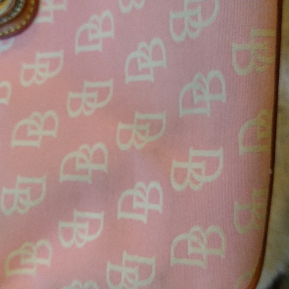 Dooney & Bourke Pink & Tan Signature Tote  - smoke smell - Reposhing - Picture 4 of 9